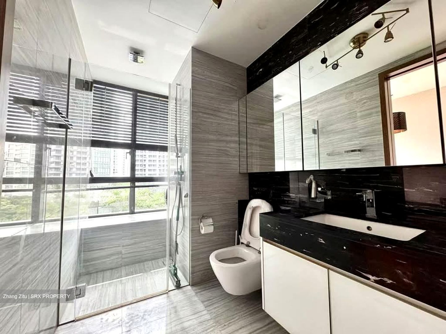 8 Saint Thomas (D9), Condominium #565850691